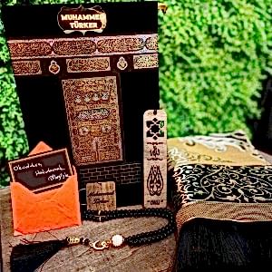 ÖZEL KABE MUHAFAZALI KUTULU HEDİYELİK KUR'AN-I KERİM - ORTA BOY 16X24CM
